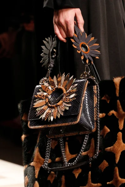 Look 54